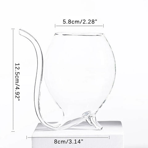 verre à cocktail design avec paille